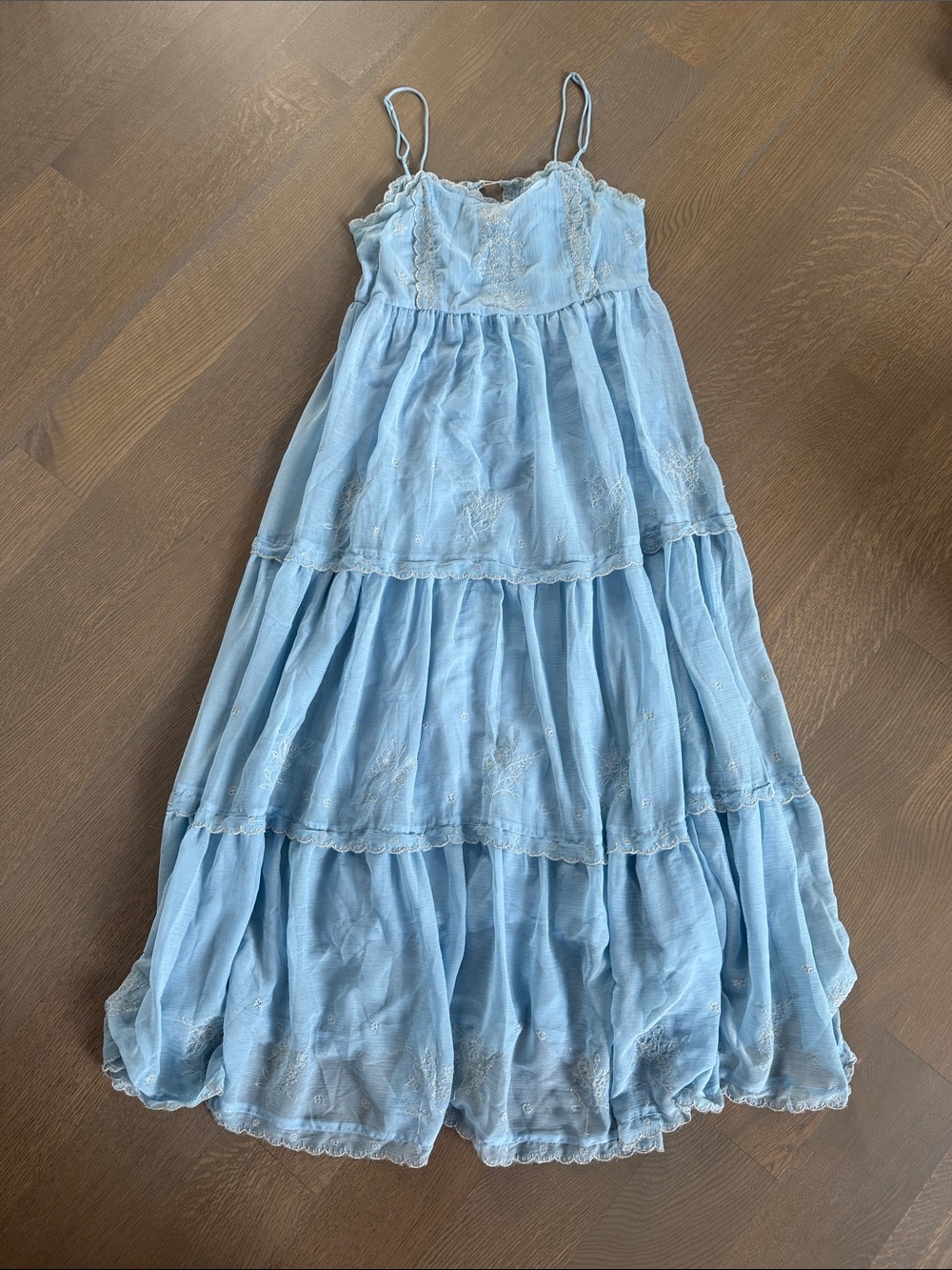 Baby blue detailed maxi dress